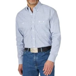Wrangler Men's George Strait Blue Small Plaid Two Pocket Buttondown