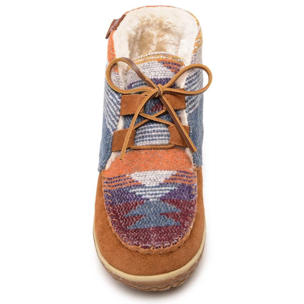Minnetonka Women's Multi Color Torrey Slipper - Image 2